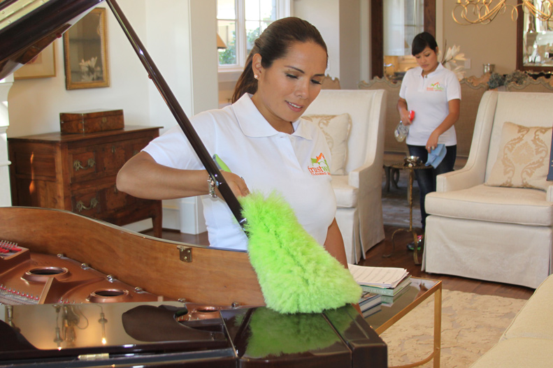 cleaning services for dust free home